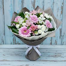 Букет цветов из:  Герберы, Альстромерии и Хризантемы в Советской Краснодарского края