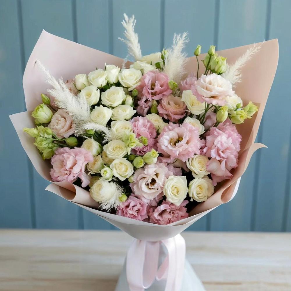 Букет цветов из: Альстромерии и Розы в Советской Краснодарского края