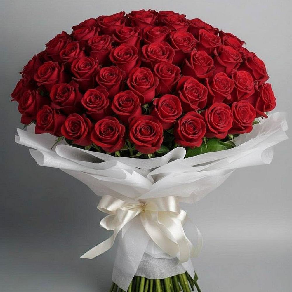 Букет 101 Красная роза Блэк Мэджик в Советской Краснодарского края