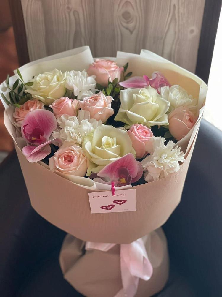 Букет цветов из: Орхидеи, Розы и Гвоздики в Советской Краснодарского края