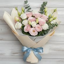 Букет цветов из:  Лизиантусы в Советской Краснодарского края