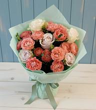 Букет цветов из:  Розы в Советской Краснодарского края