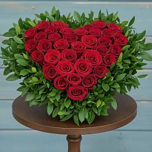 Цветочная композиция из Розы в виде сердца в Советской Краснодарского края