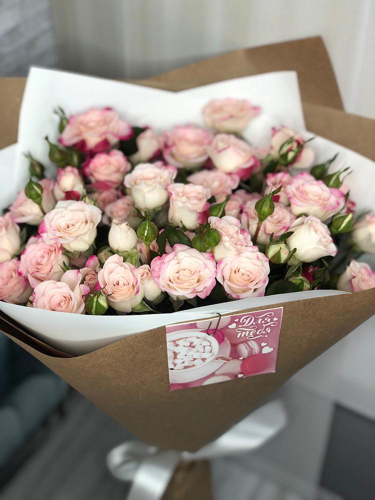 Букет цветов из: Розы в Советской Краснодарского края