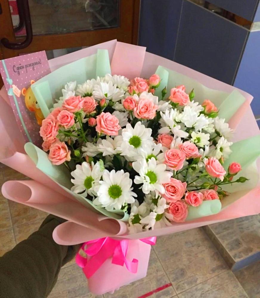 Букет цветов из: Розы и Хризантемы в Советской Краснодарского края