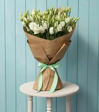 Букет цветов из:  Лизиантусы в Советской Краснодарского края