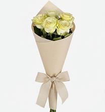 Букет цветов из:  Розы в Советской Краснодарского края