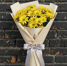 Букет цветов из:  Хризантемы в Советской Краснодарского края