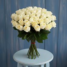 Букет 51 Белая роза Эдлесс Лав в Советской Краснодарского края