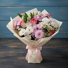 Букет цветов из:  Хризантемы, Альстромерии и Розы в Советской Краснодарского края