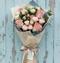 Букет цветов из:  Розы в Советской Краснодарского края