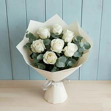 Букет Белые розы в Эвкалипте в Советской Краснодарского края