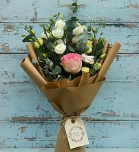 Букет цветов из:  Розы и Лизиантусы #REPLACE_PRED# Советской Краснодарского края